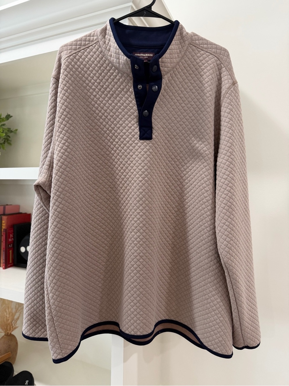 Johnston & Murphy Navy and Tan Quilted Pullover